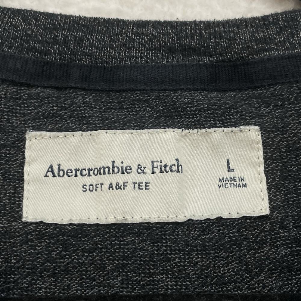 Abercrombie and Fitch Shirt Mens Large Gray Soft AF Tee Pocket Crew Short Sleeve - Picture 3 of 9